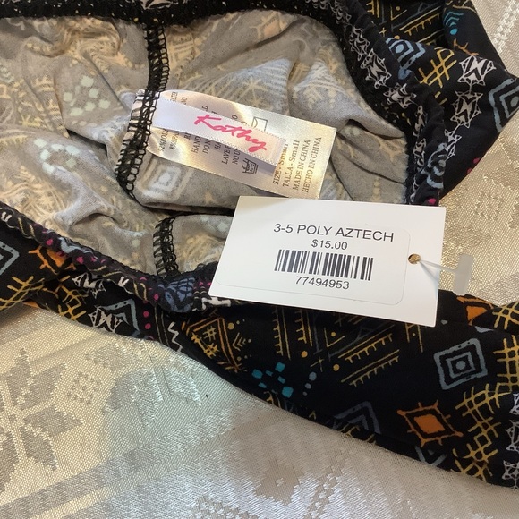 Leggings Kid’s Small Fits Age 3 to 5  Aztec Pattern - Picture 4 of 5